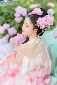 YiTuYu Presents Art Language Vol.4054: The Artistic Vision of Yi Xiao Zhi Zhi - image 0