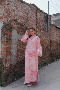 Ho Ngoc Ha Fashionable Twins and Phanh Lee Postpartum Fitness - image 7