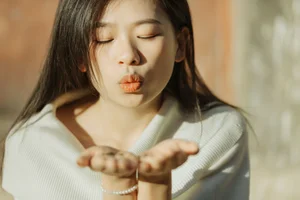 Serene winter afternoon with Wo Shi Xiao Long Ya - YiTuYu Vol.8917 - image 0