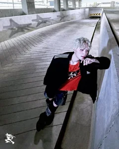 K-Pop Controversy: Re-Debuted Male Idol Under Fire for Selling Fan Gifts Online - image 1