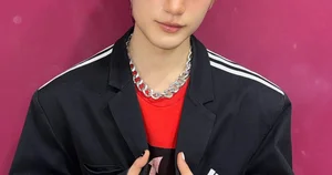 K-Pop Controversy: Re-Debuted Male Idol Under Fire for Selling Fan Gifts Online - image 6