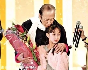 The Billionaire Daughter Who Chose a Humble Life as a Teacher - image 3