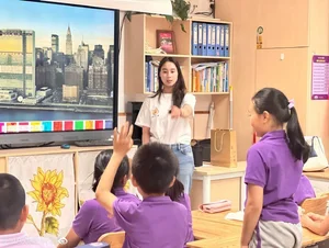 The Billionaire Daughter Who Chose a Humble Life as a Teacher - image 5