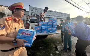 Heartwarming Gesture: Traffic Police Support Travelers Heading Home for Tet - image 4