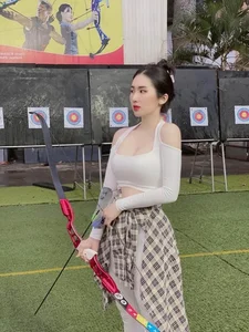 Vietnamese Influencers Spark a Stylish New Fitness Trend with Archery - image 3