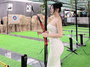 Vietnamese Influencers Spark a Stylish New Fitness Trend with Archery - image 1