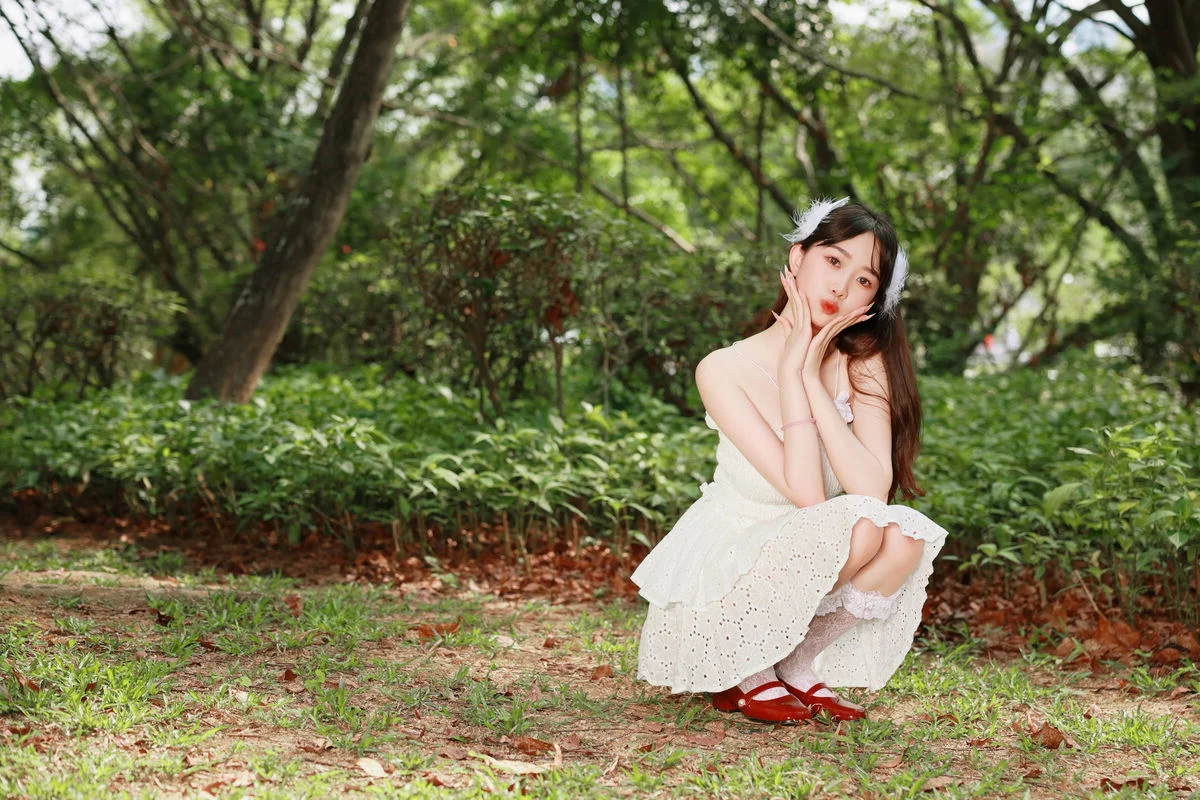 Bold Expressions and Artistic Vision: YiTuYu Art Language Vol.6917 Featuring Jiu Jiu