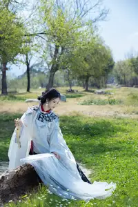 Wan Jiang Ting Vol.8722: Ethereal Beauty by the Stream, A Poetic Visual Journey - image 21