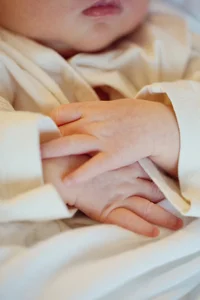 Newborn Joy: Quynh Luong Shares Intimate Moments with Her Growing Family - image 3