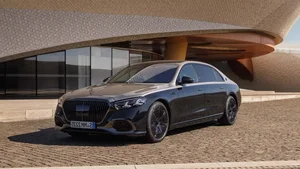 The 2027 Mercedes-Maybach S-Class Redefines Luxury and the V12 Engine Legacy - image 3