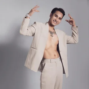 Who is Singer Chu Bin? Exploring His Career After the Lao Cai Incident - image 6