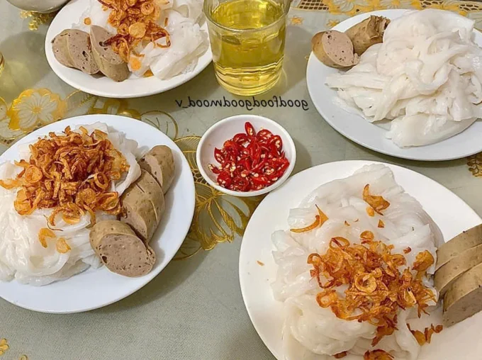 Savoring the Flavors of Vinh City: 6 Essential Must-Try Local Dishes