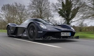 The Last Standing V12 Engine Supercars in the World - image 3