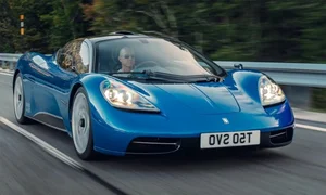 The Last Standing V12 Engine Supercars in the World - image 14