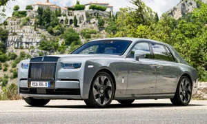 The Last Standing V12 Engine Supercars in the World - image 0