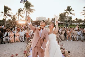 Star-Studded Guest List at the Dream Wedding of Gin Tuan Kiet and Puka - image 8
