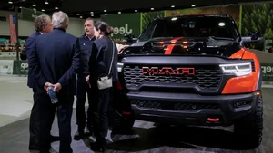 Detroit Revives the V8 Engine Against the Global EV Wave - image 6