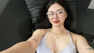 Curvy Philippine Influencer Captivates Millions with Stunning Natural Beauty - image 9
