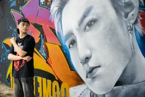 Son Tung M-TP Graffiti Wall in Hanoi Becomes Viral Check-In Hotspot - image 9