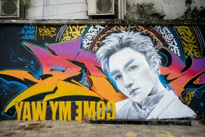 Son Tung M-TP Graffiti Wall in Hanoi Becomes Viral Check-In Hotspot - image 10