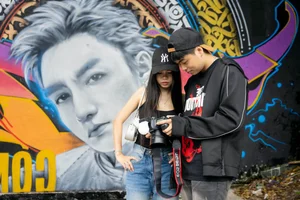 Son Tung M-TP Graffiti Wall in Hanoi Becomes Viral Check-In Hotspot - image 1