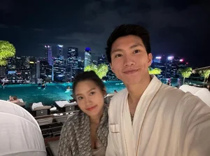 Doan Van Hau and Wife Doan Hai My Share Romantic Singapore Getaway - image 6