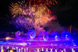 Why the Multi-Experience Shows at Danang Downtown Are Captivating Global Tourists - image 2
