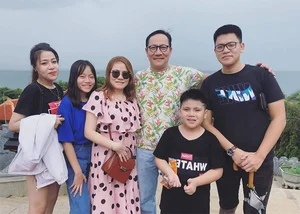 Inside the Happy Family Life of Renowned Actor Hoang Hai - image 8
