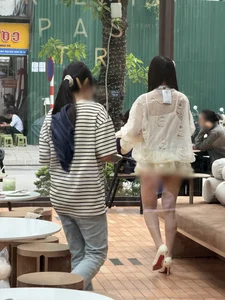 The 'Meo Meo' Trend: How Excessive Content Creation is Changing Cafe Culture Etiquette - image 16