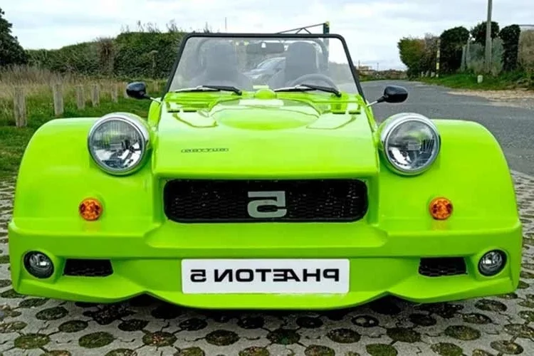 Phaeton 5 Kit Car: Transform Your Mazda MX-5 into a Classic Roadster for $14,000