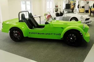 Phaeton 5 Kit Car: Transform Your Mazda MX-5 into a Classic Roadster for $14,000 - image 1