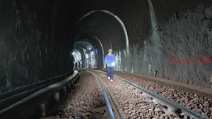 Alarming Degradation of the Longest Railway Tunnel on Hai Van Pass - image 4