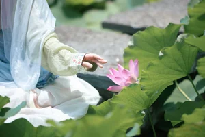 YiTuYu Art Language Vol.9523: Wu Ying Kun Kun Photo Series - image 26