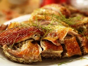 Exploring the Culinary Delights of Hoang Thuy Linh's Hometown - image 4