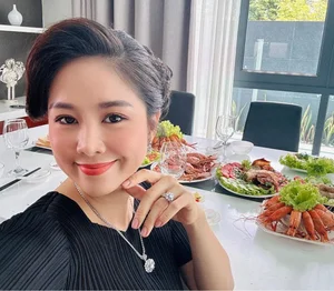 Actress Le Phuong Shines as a Devoted Mother and Talented Homemaker - image 1
