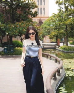 Miss Dang Thu Thao Showcases Elegant Street Style in Seoul - image 12