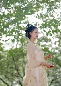 YiTuYu Art Language Vol.4775 Featuring Chang Nian W Professional Photo Set - image 0