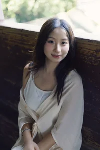 YiTuYu Art Language Vol.10311 Xiao U: A Stunning 36-Photo Gallery of Modern Aesthetic Photography - image 6