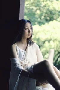 YiTuYu Art Language Vol.10311 Xiao U: A Stunning 36-Photo Gallery of Modern Aesthetic Photography - image 4