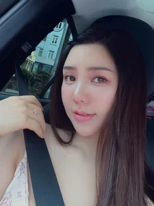 Quynh Kool Dramatic New Look Sparks Plastic Surgery Rumors Among Fans - image 3