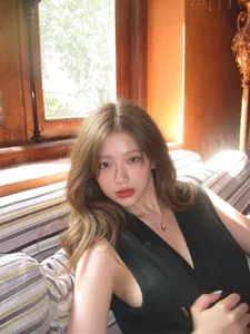 Vietnamese Star Linh Ka Climbs Global Beauty Rankings: A New Era of International Recognition for Her Stunning Visuals - image 0