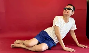 Tran Bao Son Enjoys Multi-Generational Thailand Vacation - image 4