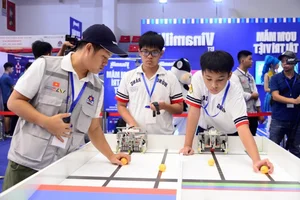 Vinamilk Empowers Young Champions at the Robotacon WRO 2023 Competition - image 2