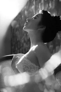 Elegant Portrait Gallery of the Gentle and Beautiful Nguyen Ha Phuong - image 0