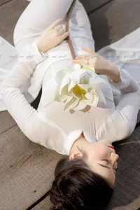 Elegant Portrait Gallery of the Gentle and Beautiful Nguyen Ha Phuong - image 2