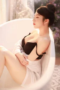 Elegant Portrait Gallery of the Gentle and Beautiful Nguyen Ha Phuong - image 128