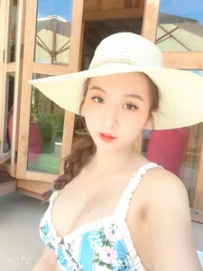Elegant Portrait Gallery of the Gentle and Beautiful Nguyen Ha Phuong - image 7