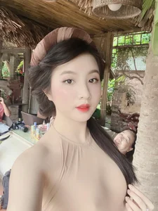 Elegant Portrait Gallery of the Gentle and Beautiful Nguyen Ha Phuong - image 46