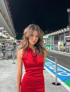 Meet the Stunning Chinese Female Golfer Redefining Sports and Style - image 6
