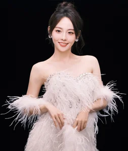 Why Audiences Love This Stunning Actress Despite Her Villainous On-Screen Role - image 17